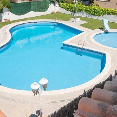 R142 Manila Resort Central كالافيل المظهر الخارجي الصورة