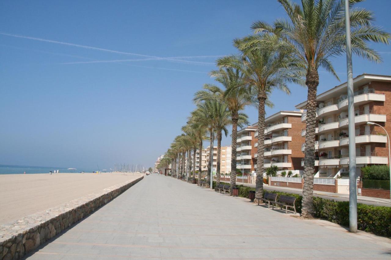R142 Manila Resort Central كالافيل المظهر الخارجي الصورة